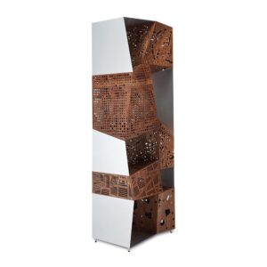 Scultura Riddled Totem